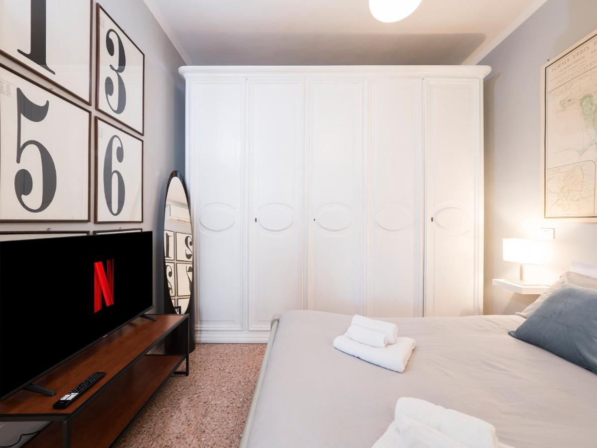 Amazing View Of Free Wi-fi & Netflix